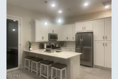 9625 W Monterey Way #B, Phoenix, AZ 85037 - Photo 8