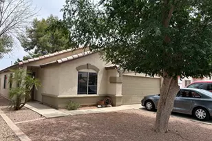 329 N Abalone Dr, Gilbert, AZ 85233 - Photo 2