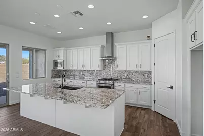 8032 E June Circle, Mesa, AZ 85207 - Photo 10