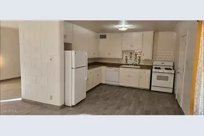 2138 E Turney Avenue #Apt D, Phoenix, AZ 85016 - Photo 4