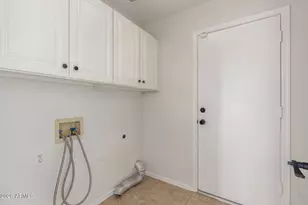 873 E Constitution Dr, Chandler, AZ 85225 - Photo 26