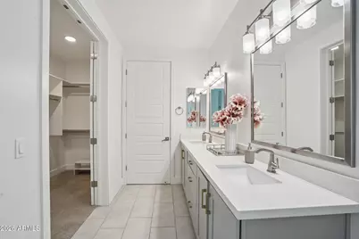 5250 E Deer Valley Drive #209, Phoenix, AZ 85054 - Photo 26