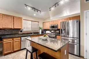 1147 N Marvin St, Gilbert, AZ 85233 - Photo 2