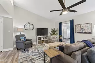 26026 S Jardin Dr, Sun Lakes, AZ 85248 - Photo 18