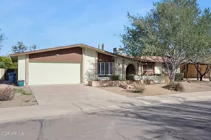 1932 E Loma Vista Dr E, Tempe, AZ 85282 - Photo 4