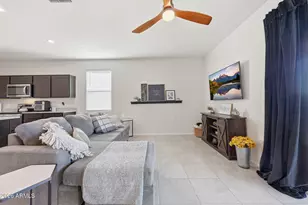 25088 N 186th Ln, Wittmann, AZ 85361 - Photo 4