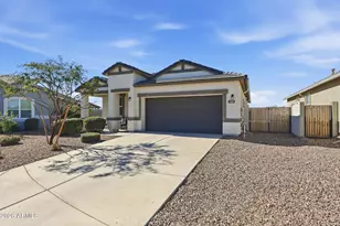 25088 N 186th Ln, Wittmann, AZ 85361 - Photo 2
