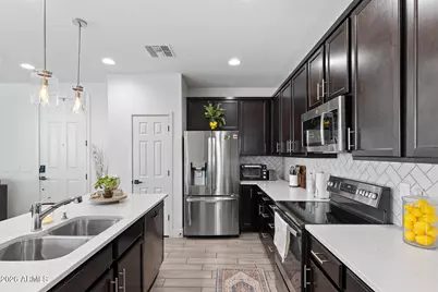 1638 S 82nd Way, Mesa, AZ 85209 - Photo 4