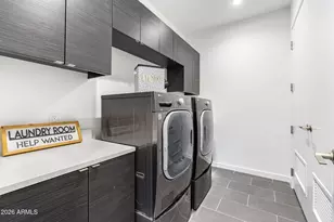 200 W Portland St, Phoenix, AZ 85003 - Photo 20