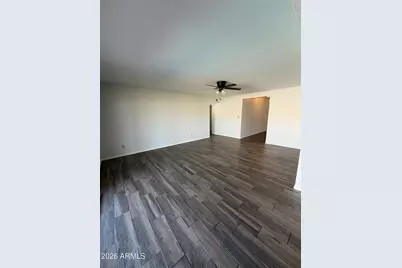 3426 W Juniper Avenue W, Phoenix, AZ 85053 - Photo 4