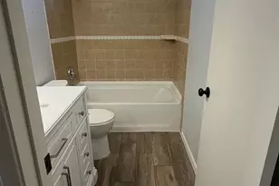 3426 W Juniper Ave W, Phoenix, AZ 85053 - Photo 8