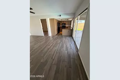 3426 W Juniper Avenue W, Phoenix, AZ 85053 - Photo 6