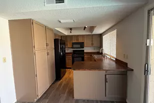 3426 W Juniper Ave W, Phoenix, AZ 85053 - Photo 4