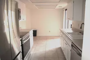 4303 E Cactus Rd, Phoenix, AZ 85032 - Photo 4