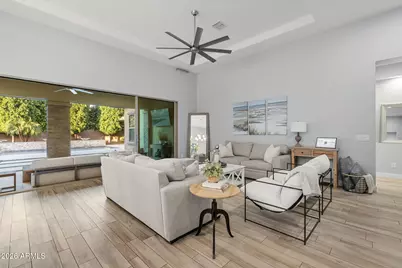 2052 E Crescent Way, Gilbert, AZ 85298 - Photo 6