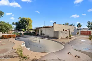 2816 E Vista Dr, Phoenix, AZ 85032 - Photo 16