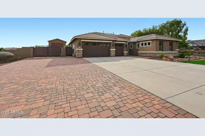 12823 W Keim Drive, Litchfield Park, AZ 85340 - Photo 2