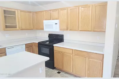 1373 S Wagon Wheel Court, Chandler, AZ 85286 - Photo 6