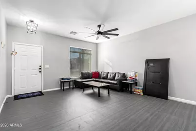 12362 W Highland Avenue, Avondale, AZ 85392 - Photo 4