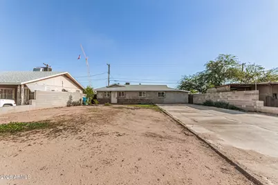 4805 S 35th Drive, Phoenix, AZ 85041 - Photo 2