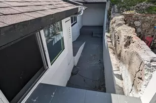 224 S Adonis Ave, Miami, AZ 85539 - Photo 12