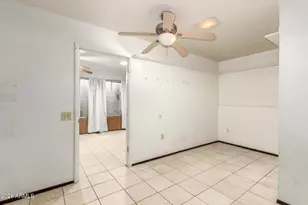 7827 N 61st Ave, Glendale, AZ 85301 - Photo 30