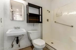 7827 N 61st Ave, Glendale, AZ 85301 - Photo 34