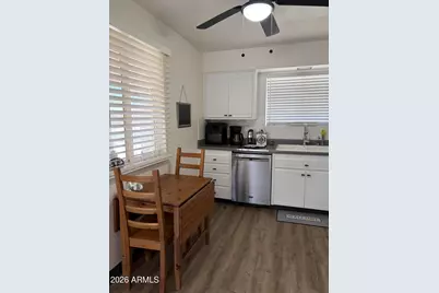 10022 W Lakeview Circle N, Sun City, AZ 85351 - Photo 10