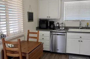 10022 W Lakeview Cir N, Sun City, AZ 85351 - Photo 10
