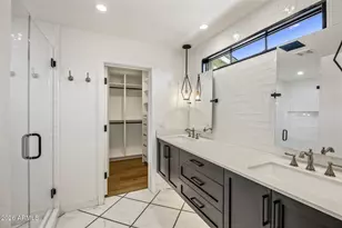 3727 E Clarendon Ave, Phoenix, AZ 85018 - Photo 6