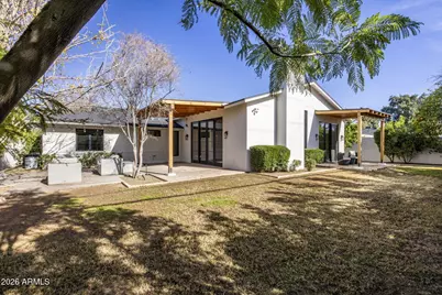 3727 E Clarendon Avenue, Phoenix, AZ 85018 - Photo 10