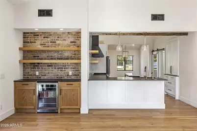 3727 E Clarendon Avenue, Phoenix, AZ 85018 - Photo 18