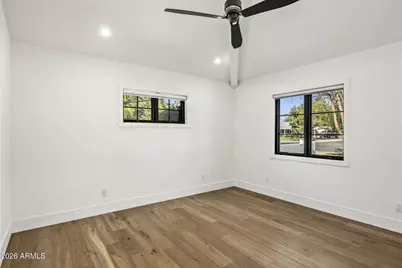 3727 E Clarendon Avenue, Phoenix, AZ 85018 - Photo 24