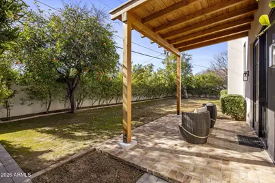 3727 E Clarendon Avenue, Phoenix, AZ 85018 - Photo 12