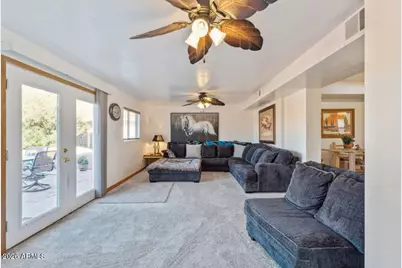 1038 E Friar Avenue, Apache Junction, AZ 85119 - Photo 6