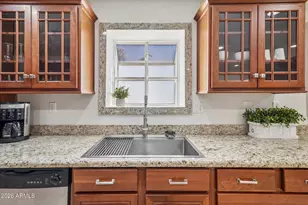 4317 E Glenrosa Ave, Phoenix, AZ 85018 - Photo 8