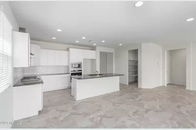 8529 S 67th Drive, Laveen, AZ 85339 - Photo 12