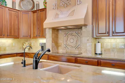 12588 W Maya Way, Peoria, AZ 85383 - Photo 10