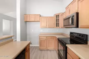 3230 S 74th Ln, Phoenix, AZ 85043 - Photo 12