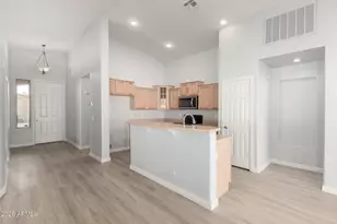 3230 S 74th Ln, Phoenix, AZ 85043 - Photo 10