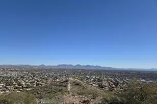 2723 E Acoma Dr, Phoenix, AZ 85032 - Photo 32