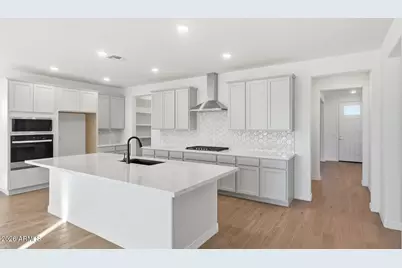 28810 N 174th Lane, Surprise, AZ 85387 - Photo 8