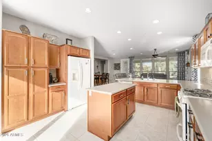 12642 W Pinnacle Vista Dr, Peoria, AZ 85383 - Photo 16