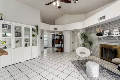 15651 N 39th Place, Phoenix, AZ 85032 - Photo 12