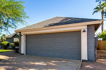 15651 N 39th Place, Phoenix, AZ 85032 - Photo 8