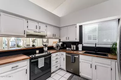 15651 N 39th Place, Phoenix, AZ 85032 - Photo 16