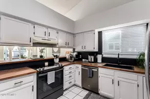 15651 N 39th Pl, Phoenix, AZ 85032 - Photo 16