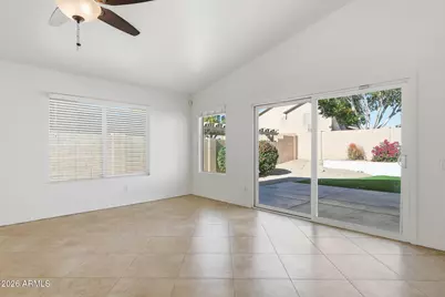 12922 W Cheery Lynn Road, Avondale, AZ 85392 - Photo 4