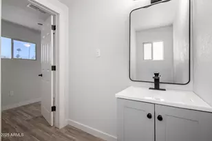 2050 W Dunlap Ave, Phoenix, AZ 85021 - Photo 24