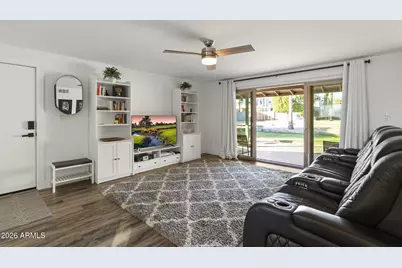 2034 E Glendale Avenue, Phoenix, AZ 85020 - Photo 14